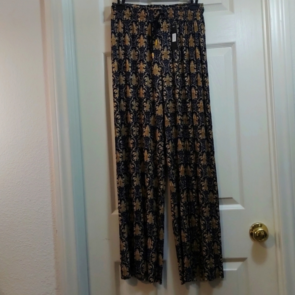 Woman's Cosmos Pants Size S. NWT